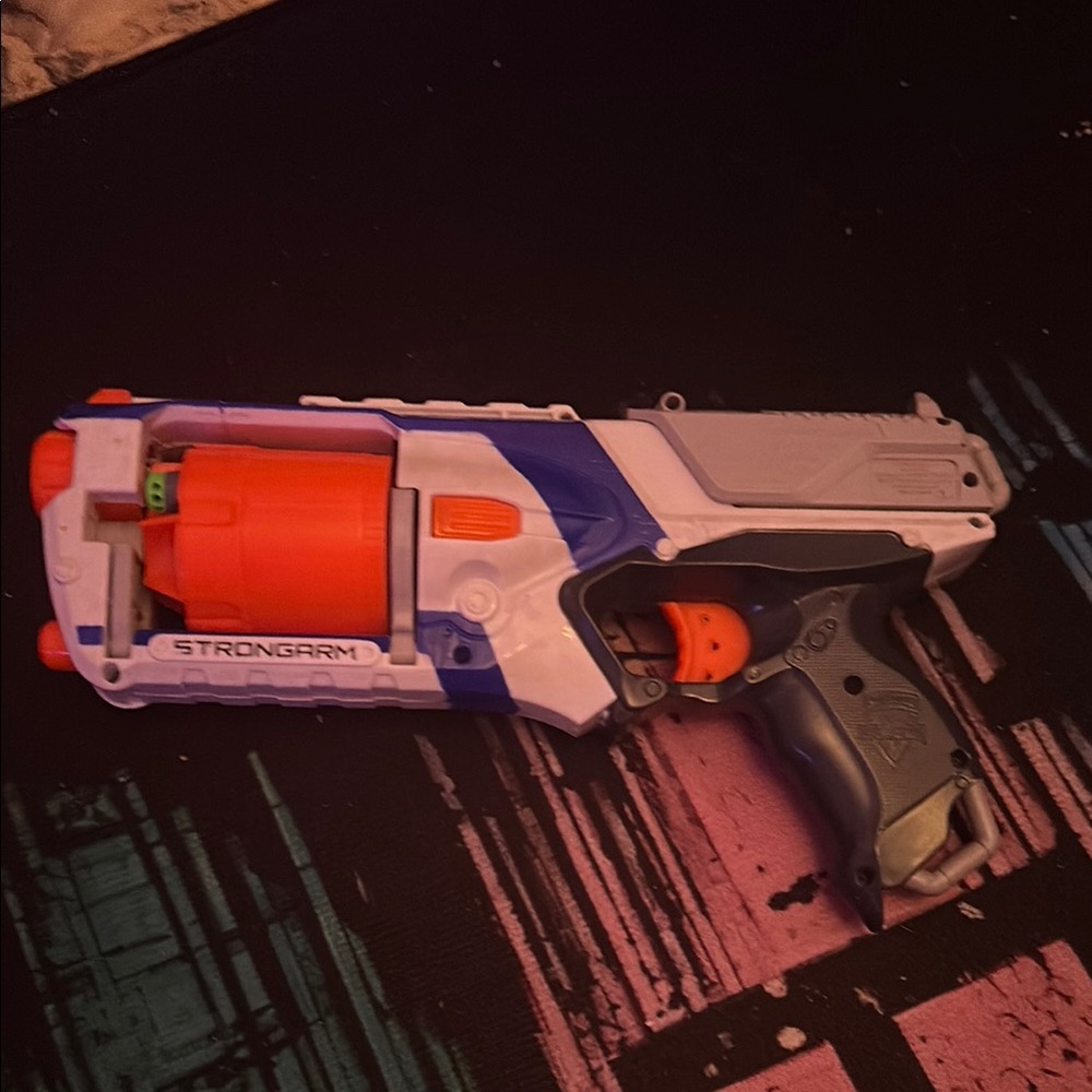 Strongarm Blue and Orange Toy Blaster nerf
